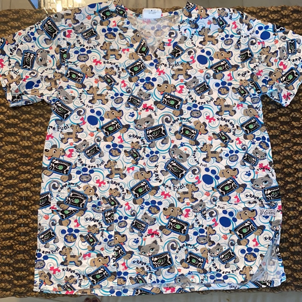 Dog & Cat X-ray Scrub Top